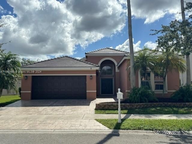 Active With Contract: $4,500 (4 beds, 2 baths, 2055 Square Feet)