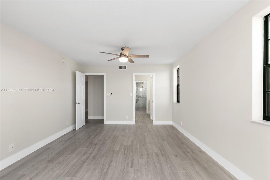 For Sale: $374,900 (2 beds, 2 baths, 1772 Square Feet)