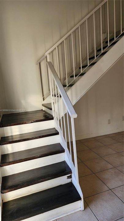 STAIRS TO BEDROOM