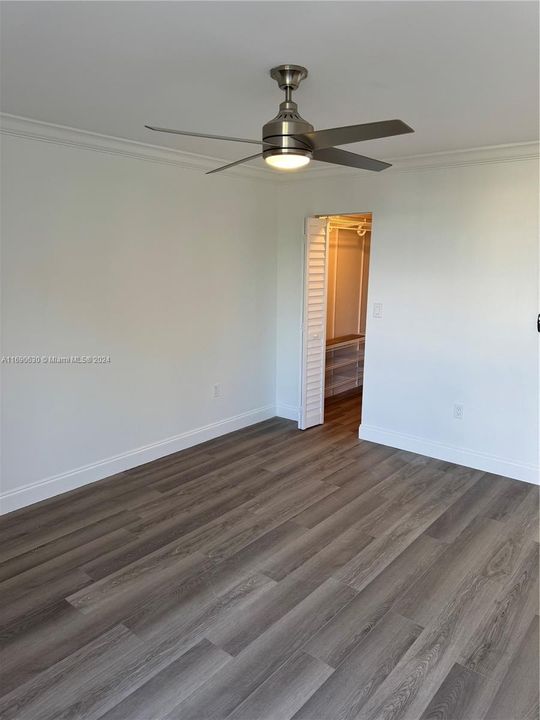 Active With Contract: $1,850 (1 beds, 1 baths, 740 Square Feet)