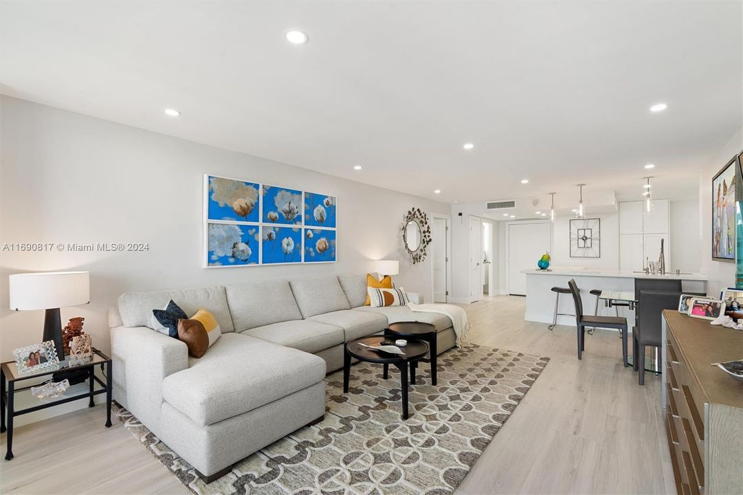 For Sale: $750,000 (1 beds, 1 baths, 1109 Square Feet)