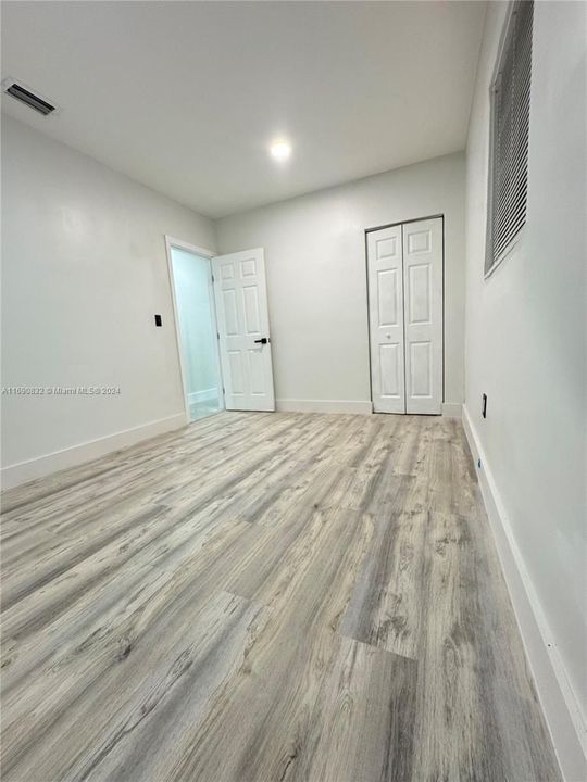 For Rent: $3,600 (3 beds, 2 baths, 1012 Square Feet)