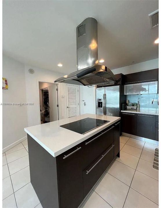 For Rent: $3,800 (2 beds, 2 baths, 1113 Square Feet)