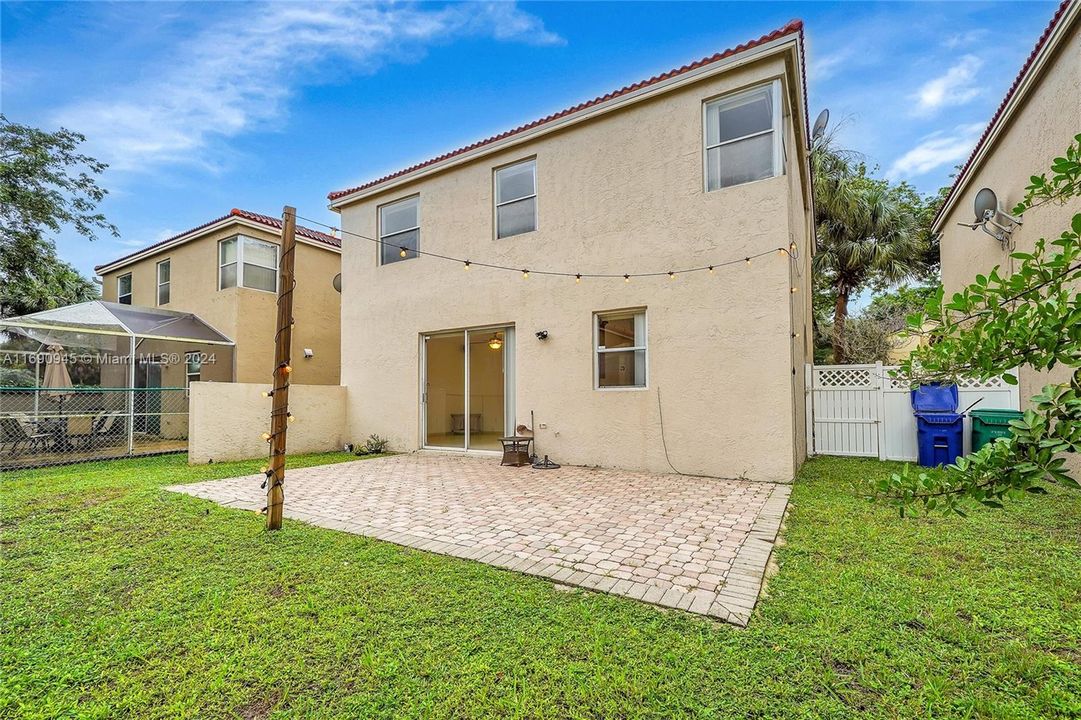 For Sale: $525,000 (3 beds, 2 baths, 1772 Square Feet)