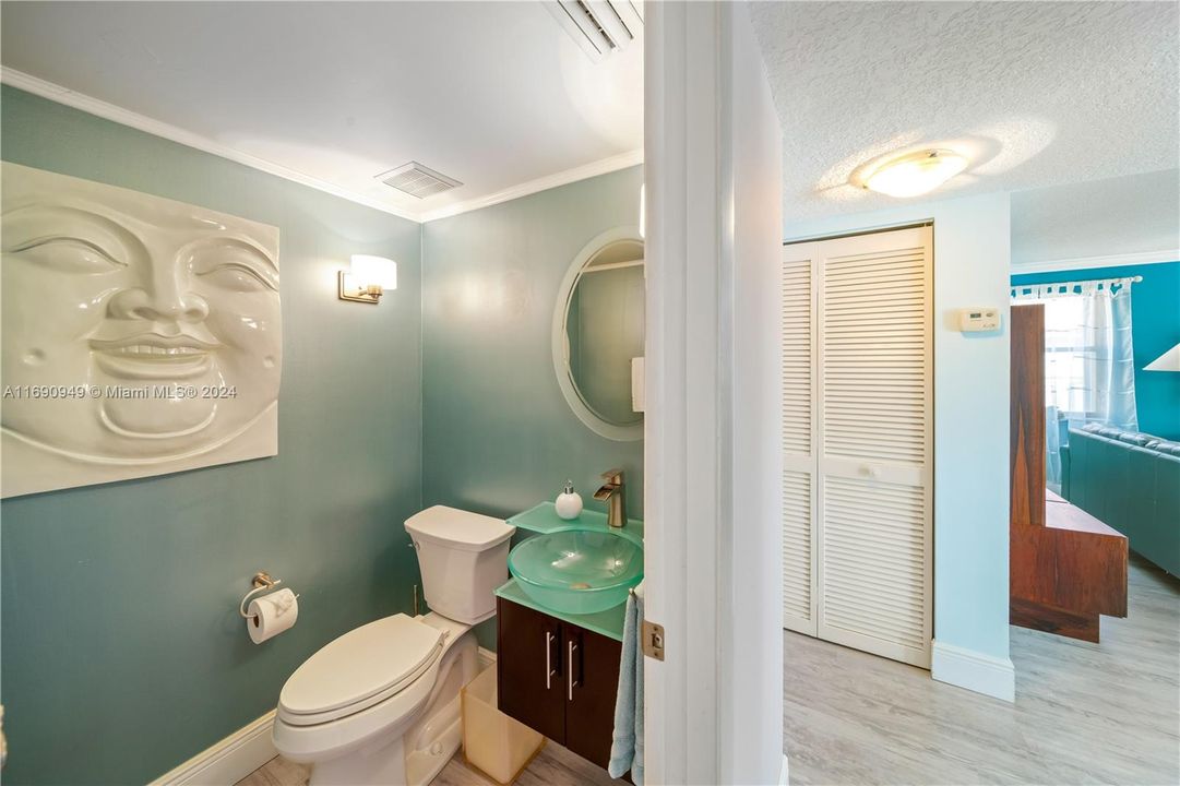 Powder room