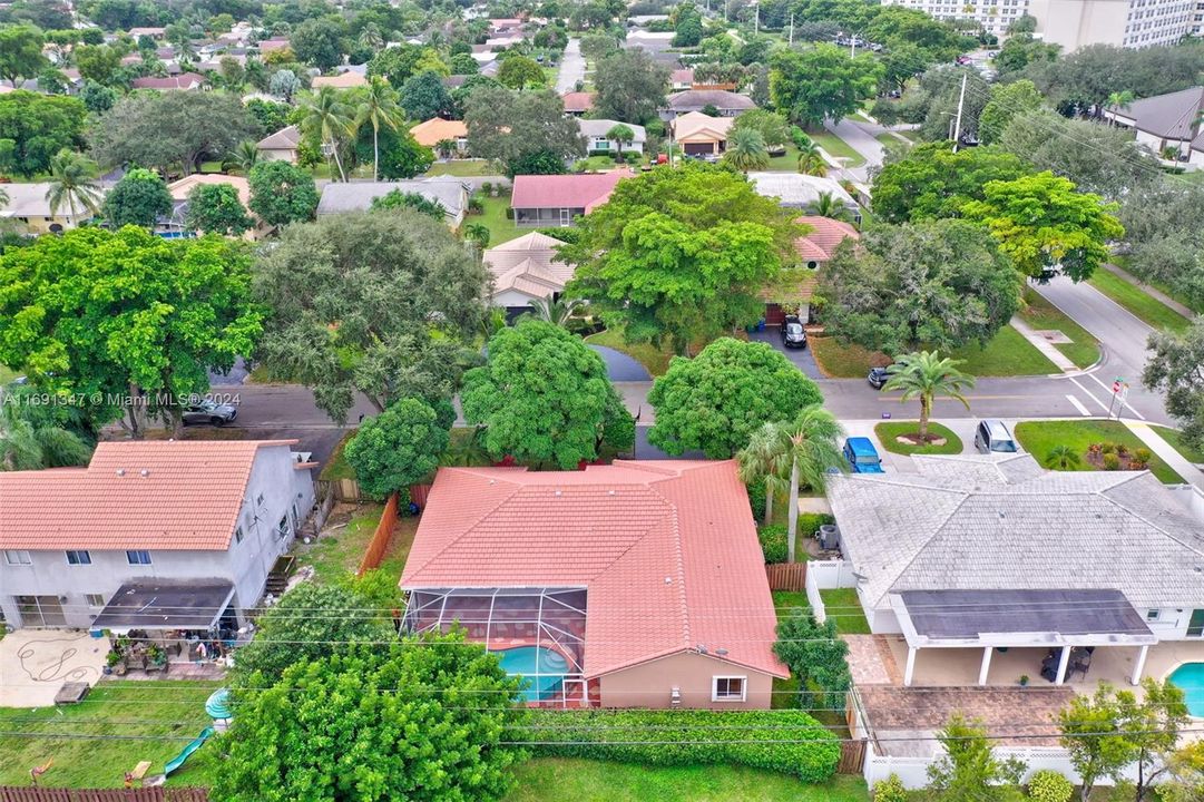 For Sale: $715,000 (4 beds, 2 baths, 1855 Square Feet)