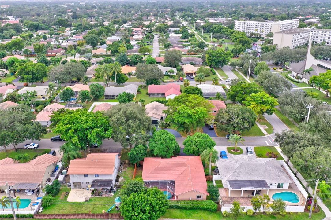 For Sale: $715,000 (4 beds, 2 baths, 1855 Square Feet)