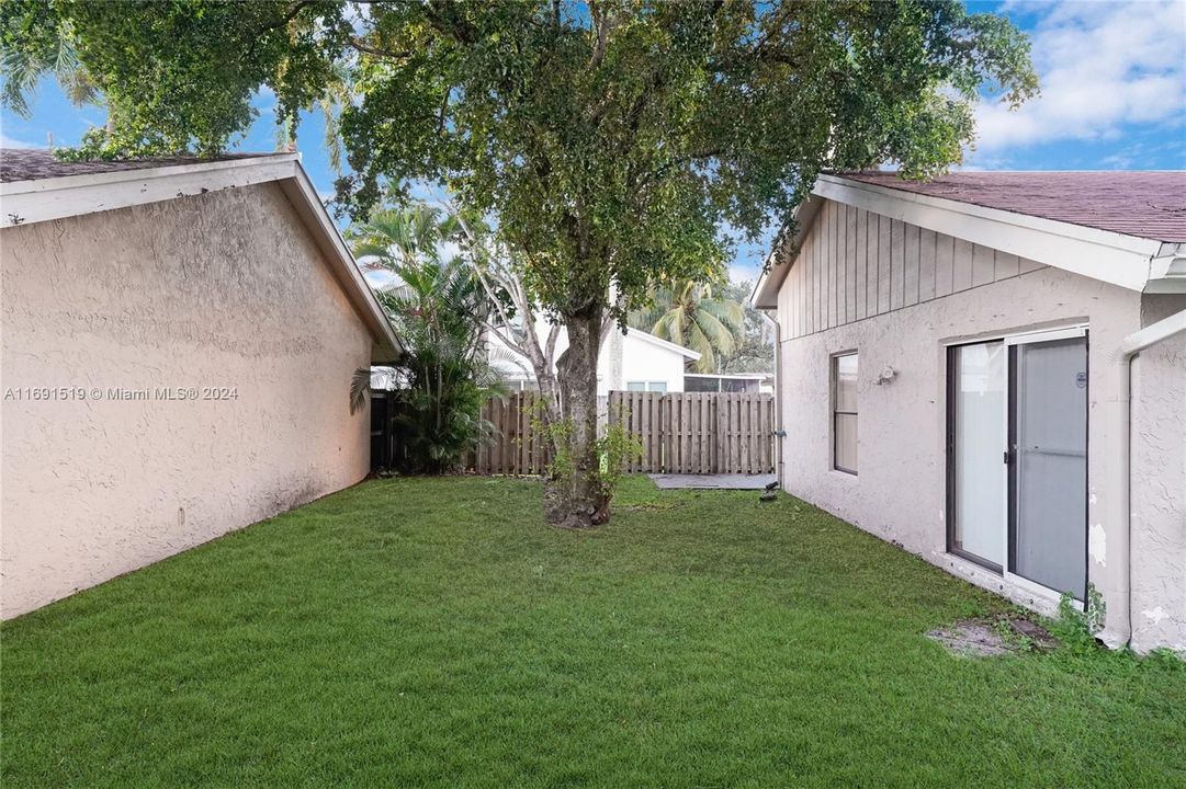 For Sale: $529,900 (3 beds, 2 baths, 1477 Square Feet)