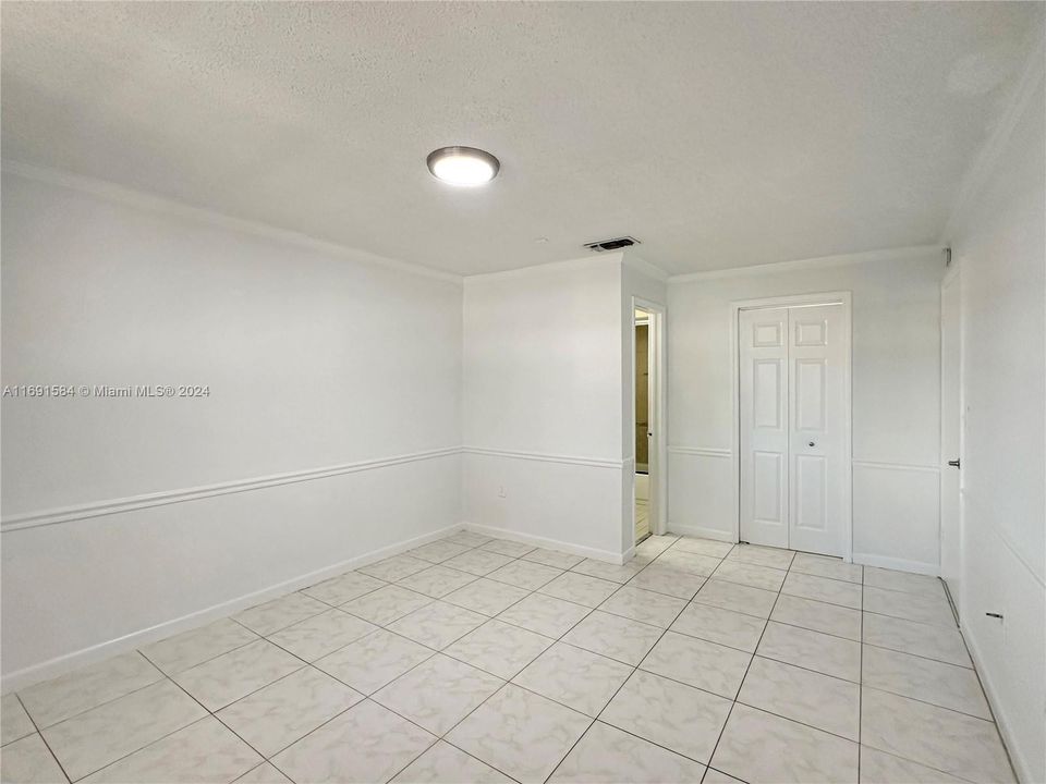 For Rent: $2,600 (3 beds, 2 baths, 1030 Square Feet)