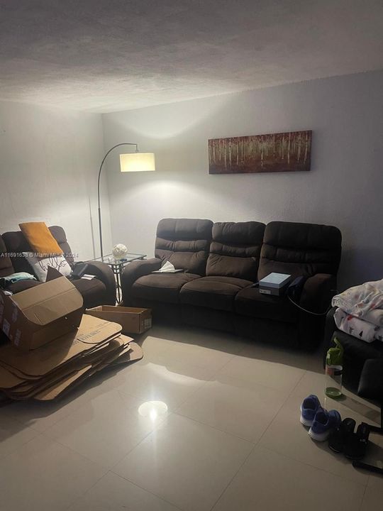 En Venta: $450,000 (2 camas, 1 baños, 1280 Pies cuadrados)