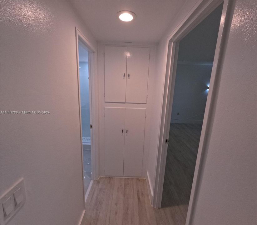 For Rent: $2,750 (1 beds, 1 baths, 1019 Square Feet)