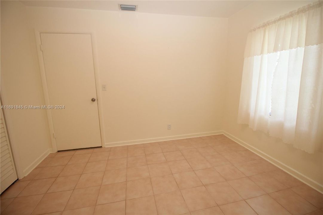 For Rent: $2,800 (2 beds, 2 baths, 1520 Square Feet)