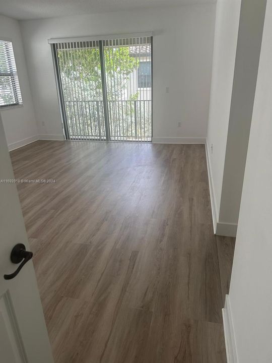 For Rent: $4,000 (3 beds, 2 baths, 2486 Square Feet)