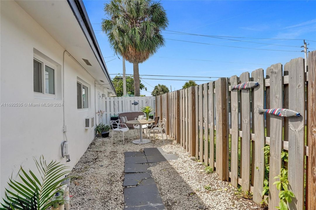 Private enclosed patio