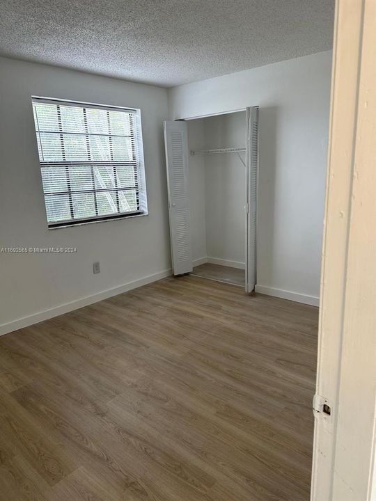 For Rent: $1,900 (2 beds, 2 baths, 960 Square Feet)