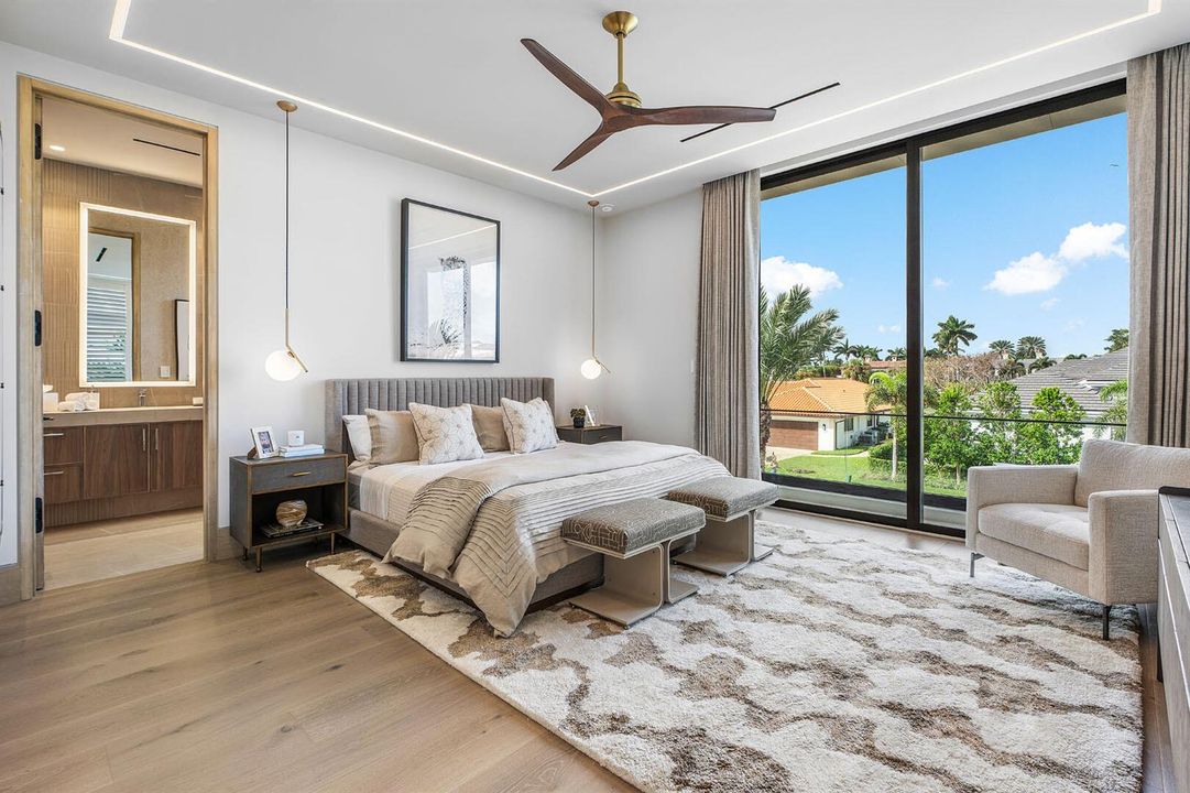 1520_Royal_Palm_Way_86