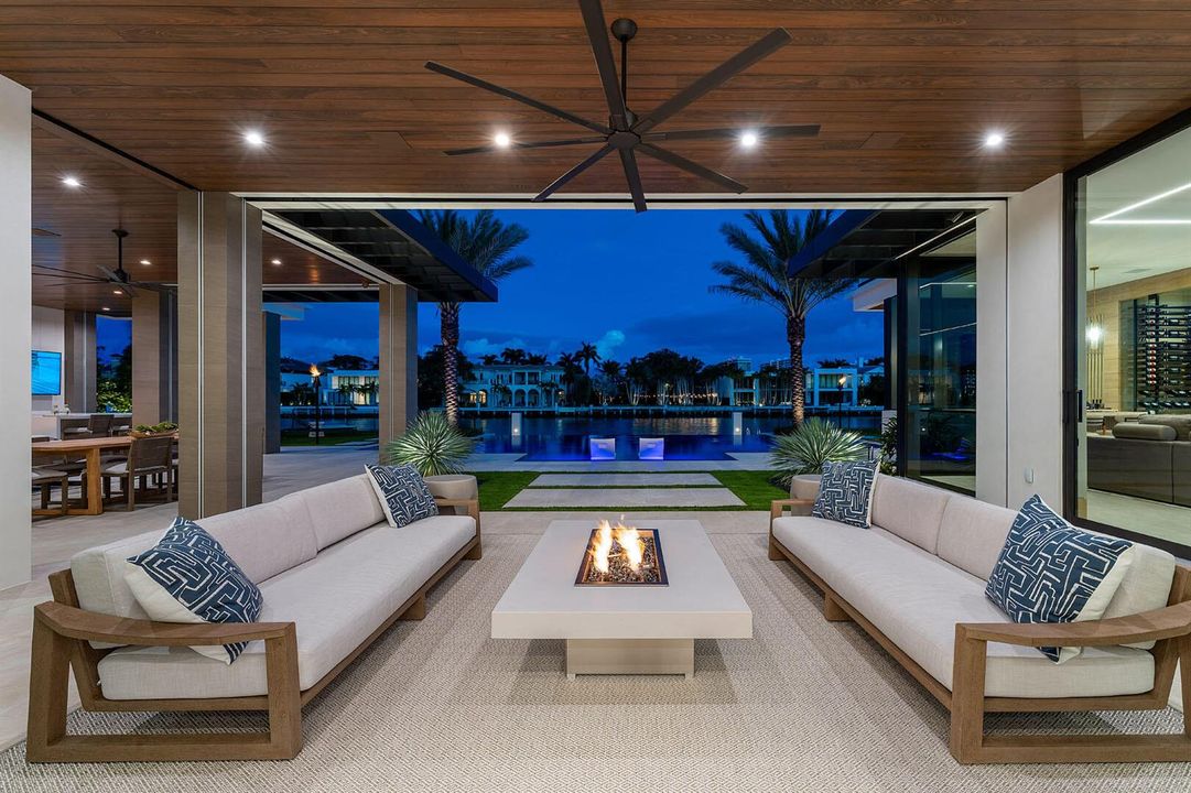 1520_Royal_Palm_Way_Dusk_10