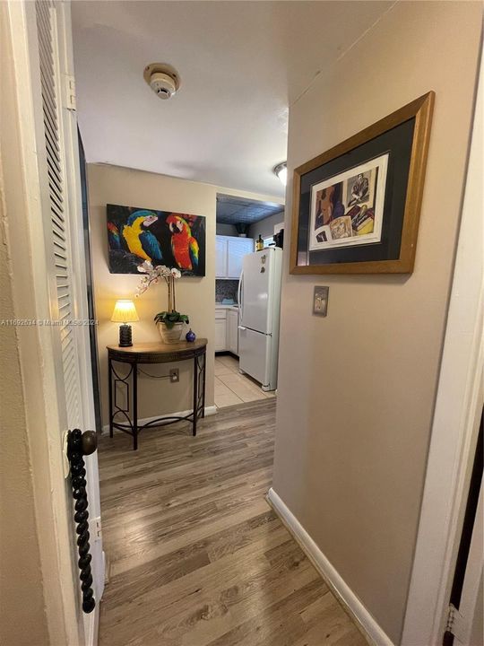 For Sale: $112,990 (1 beds, 1 baths, 640 Square Feet)