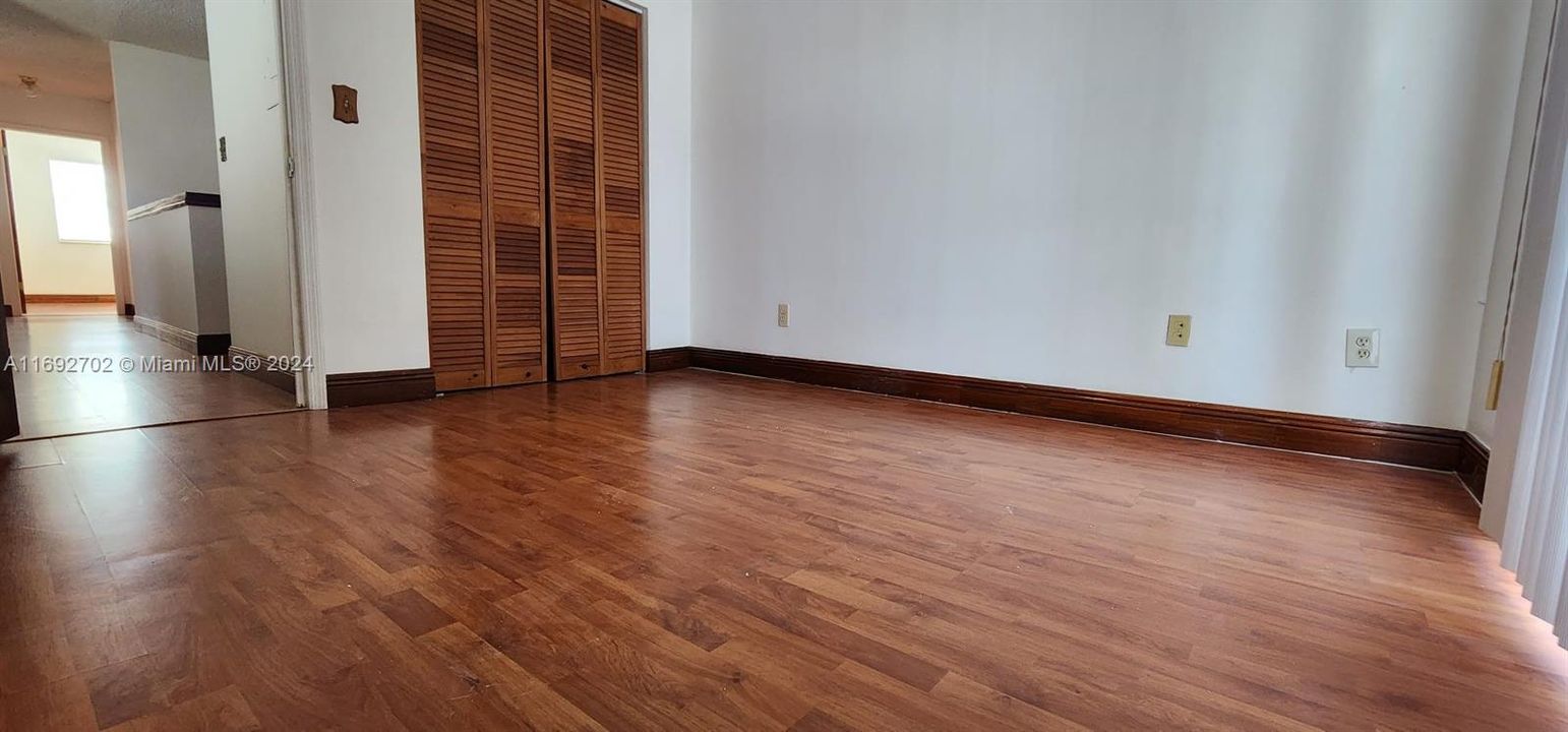 En Renta: $2,750 (3 camas, 2 baños, 1731 Pies cuadrados)