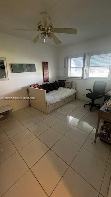 En Venta: $235,000 (2 camas, 2 baños, 899 Pies cuadrados)