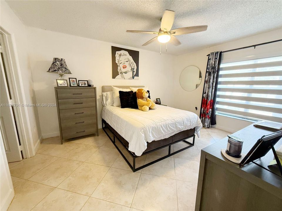 For Rent: $2,500 (2 beds, 2 baths, 1210 Square Feet)