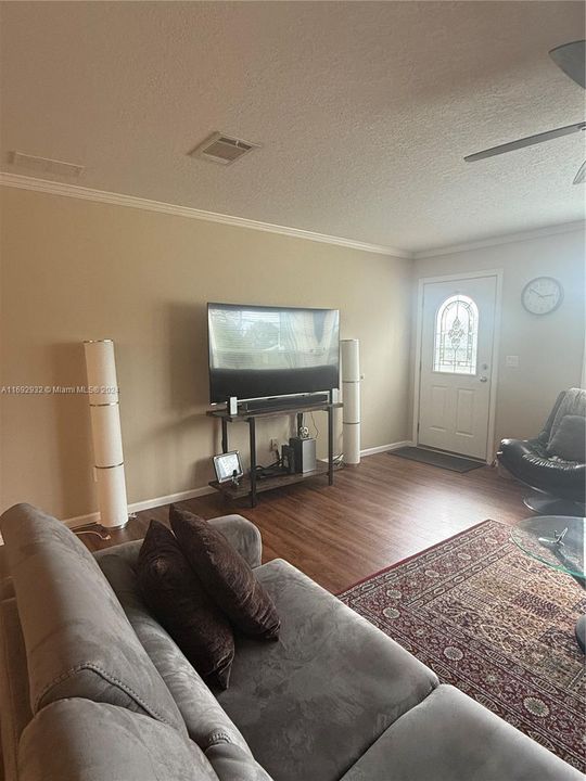 Recently Sold: $285,000 (3 beds, 2 baths, 0 Square Feet)