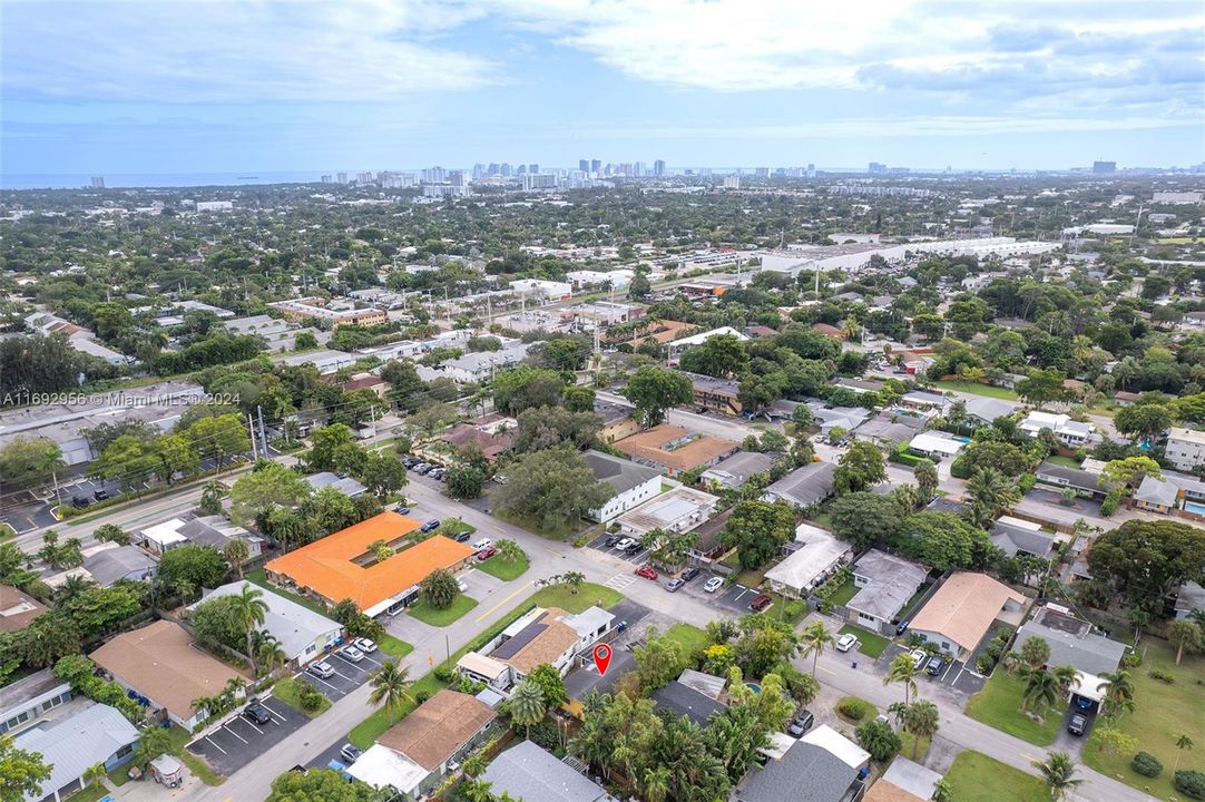 For Sale: $500,000 (3 beds, 2 baths, 1424 Square Feet)