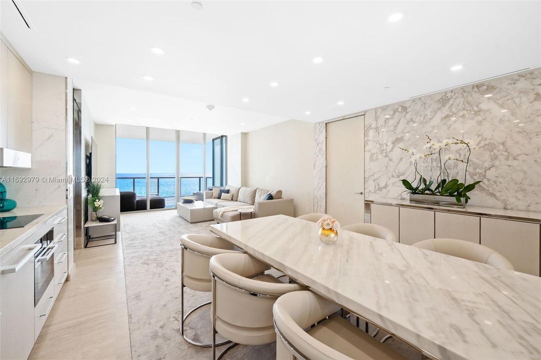 For Sale: $4,895,000 (2 beds, 2 baths, 2103 Square Feet)