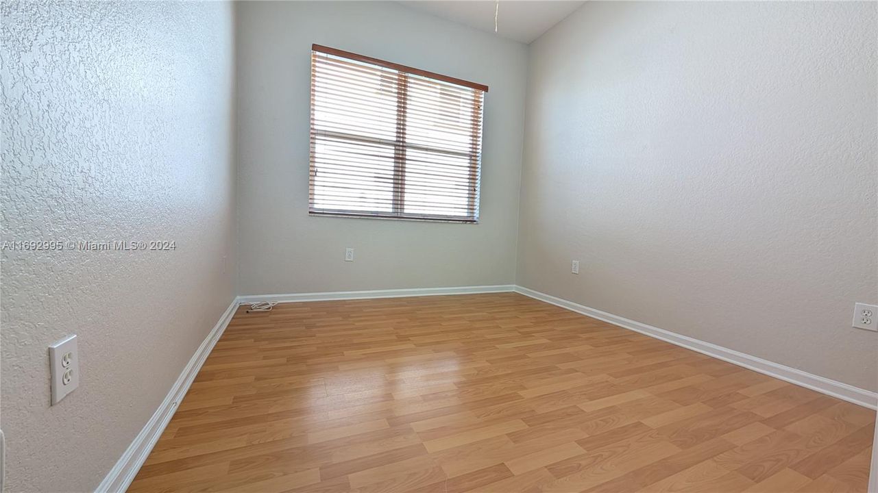 For Rent: $3,750 (3 beds, 2 baths, 2290 Square Feet)