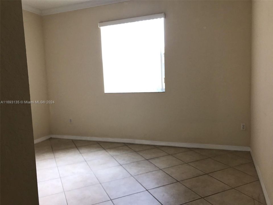 For Rent: $2,695 (2 beds, 2 baths, 1067 Square Feet)