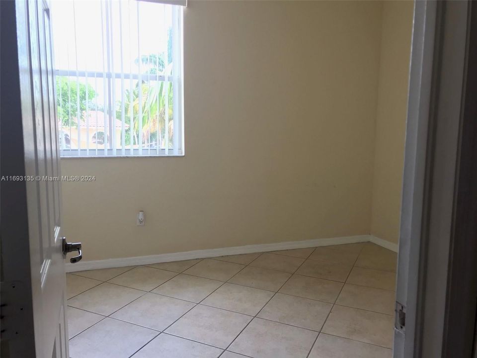 For Rent: $2,695 (2 beds, 2 baths, 1067 Square Feet)