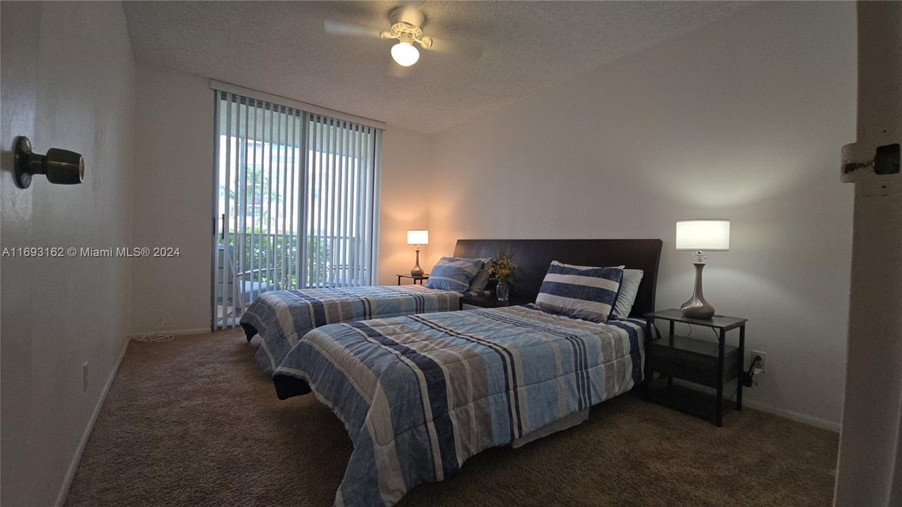 For Rent: $2,750 (2 beds, 2 baths, 1210 Square Feet)