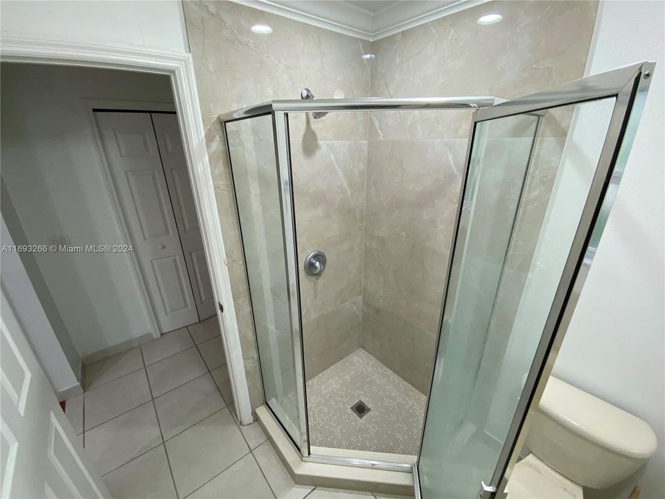 Master Bathroom SHOWER