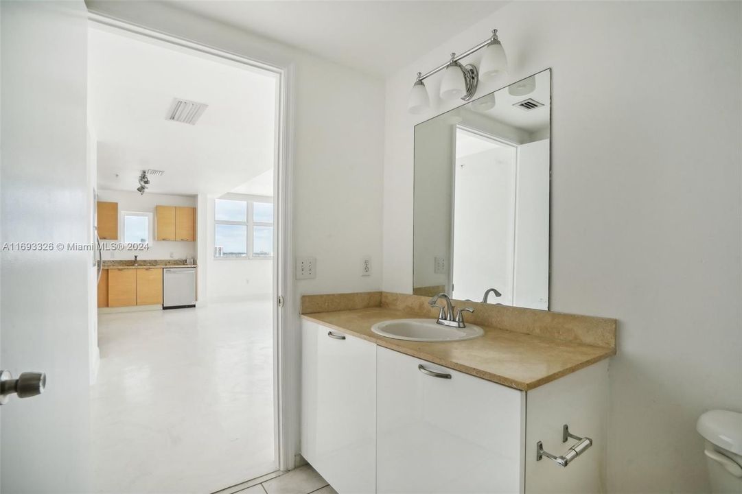 For Sale: $485,000 (2 beds, 2 baths, 1134 Square Feet)