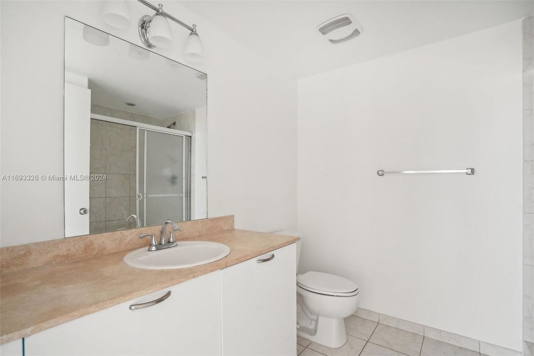 For Sale: $485,000 (2 beds, 2 baths, 1134 Square Feet)