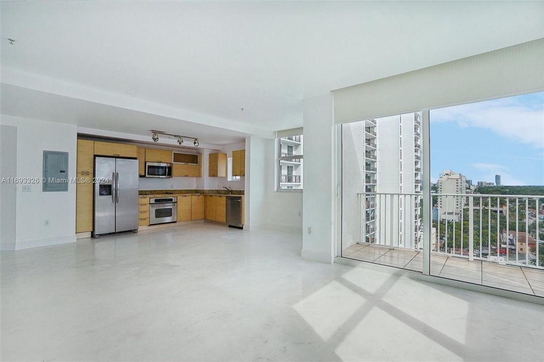 For Sale: $485,000 (2 beds, 2 baths, 1134 Square Feet)