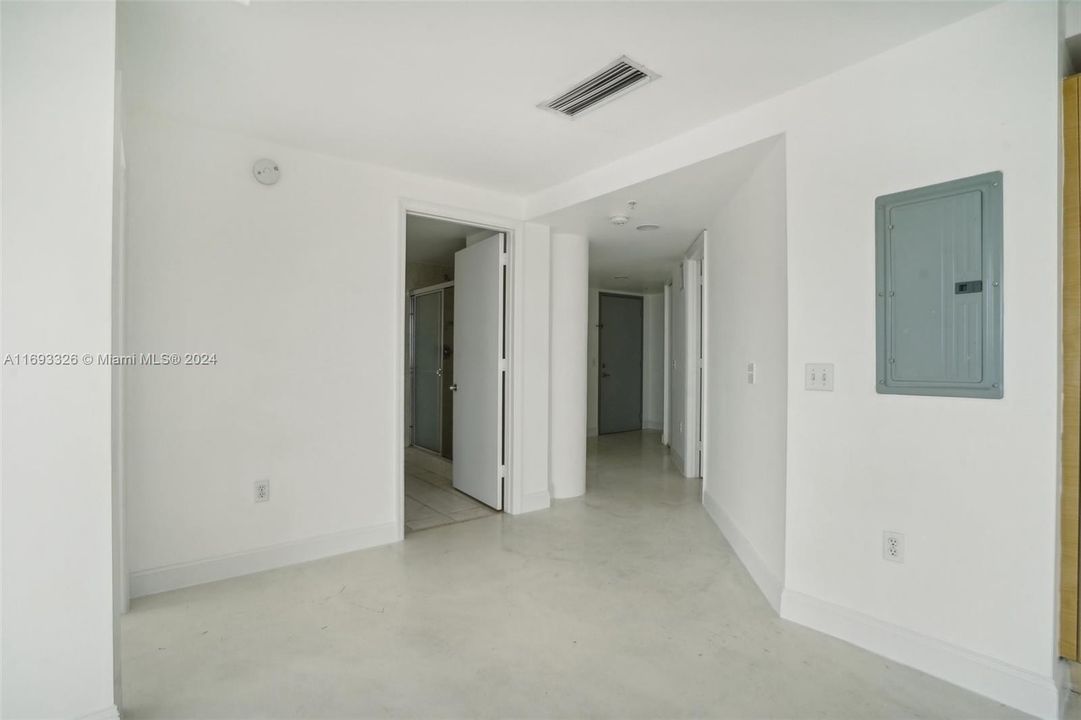 For Sale: $485,000 (2 beds, 2 baths, 1134 Square Feet)