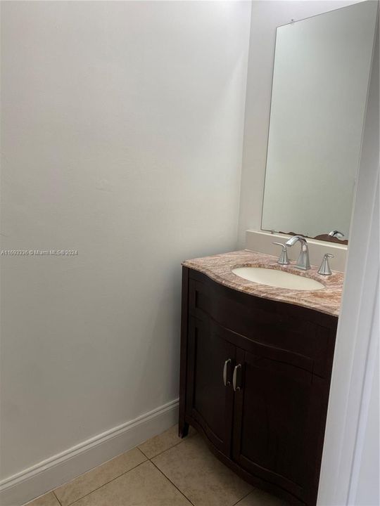 For Rent: $3,400 (3 beds, 2 baths, 1443 Square Feet)