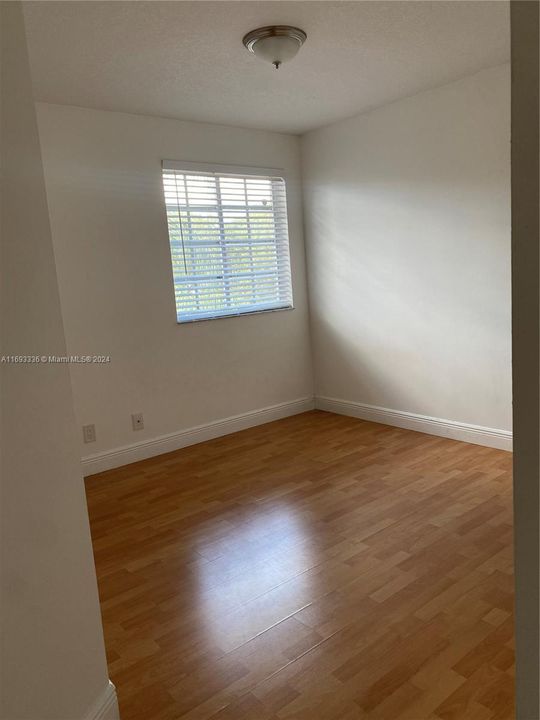 For Rent: $3,400 (3 beds, 2 baths, 1443 Square Feet)