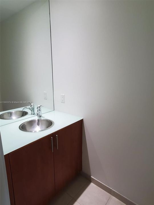 2nd Bathroom