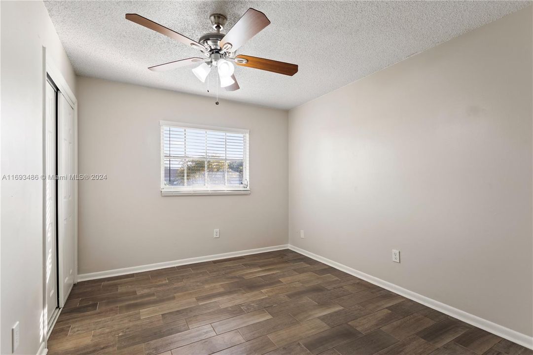 For Sale: $539,900 (3 beds, 2 baths, 1388 Square Feet)