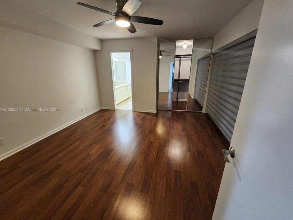 For Rent: $2,700 (2 beds, 2 baths, 1372 Square Feet)