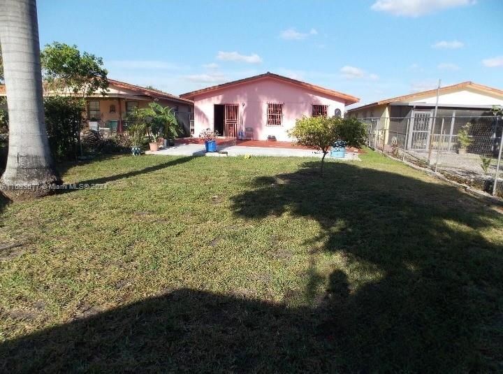 En Venta: $600,000 (3 camas, 2 baños, 1384 Pies cuadrados)