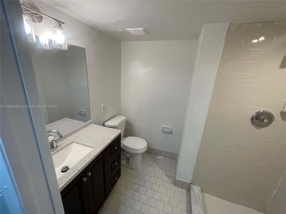 For Rent: $1,900 (2 beds, 2 baths, 58389 Square Feet)