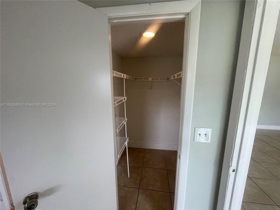 For Rent: $1,900 (2 beds, 2 baths, 58389 Square Feet)