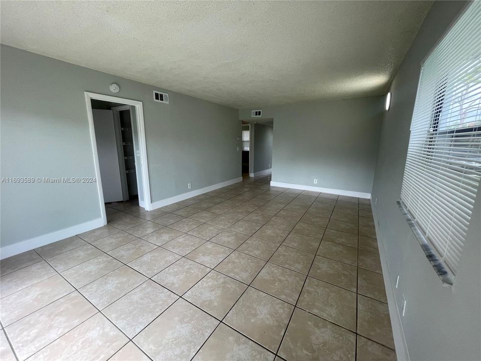 For Rent: $1,900 (2 beds, 2 baths, 58389 Square Feet)