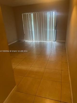 For Rent: $1,600 (1 beds, 1 baths, 775 Square Feet)