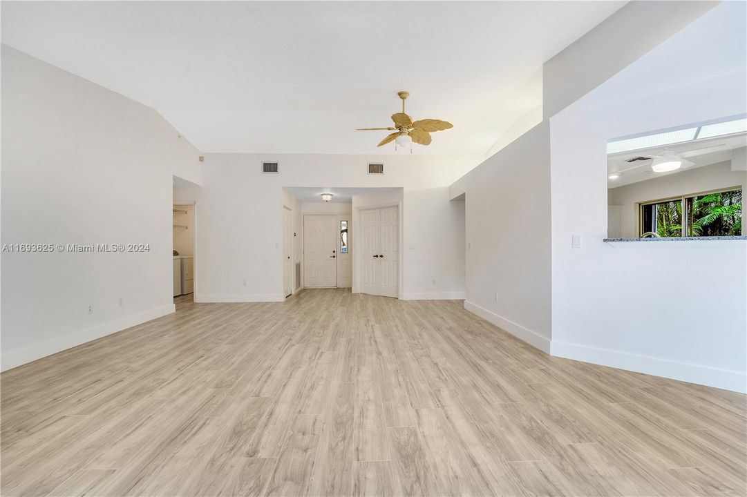 For Sale: $459,000 (3 beds, 2 baths, 1548 Square Feet)