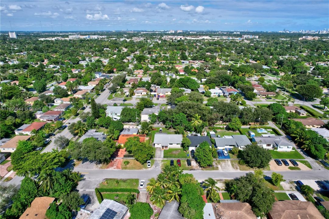 For Sale: $475,000 (3 beds, 2 baths, 1635 Square Feet)