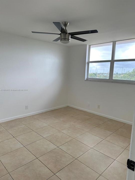 For Rent: $2,400 (2 beds, 2 baths, 1168 Square Feet)